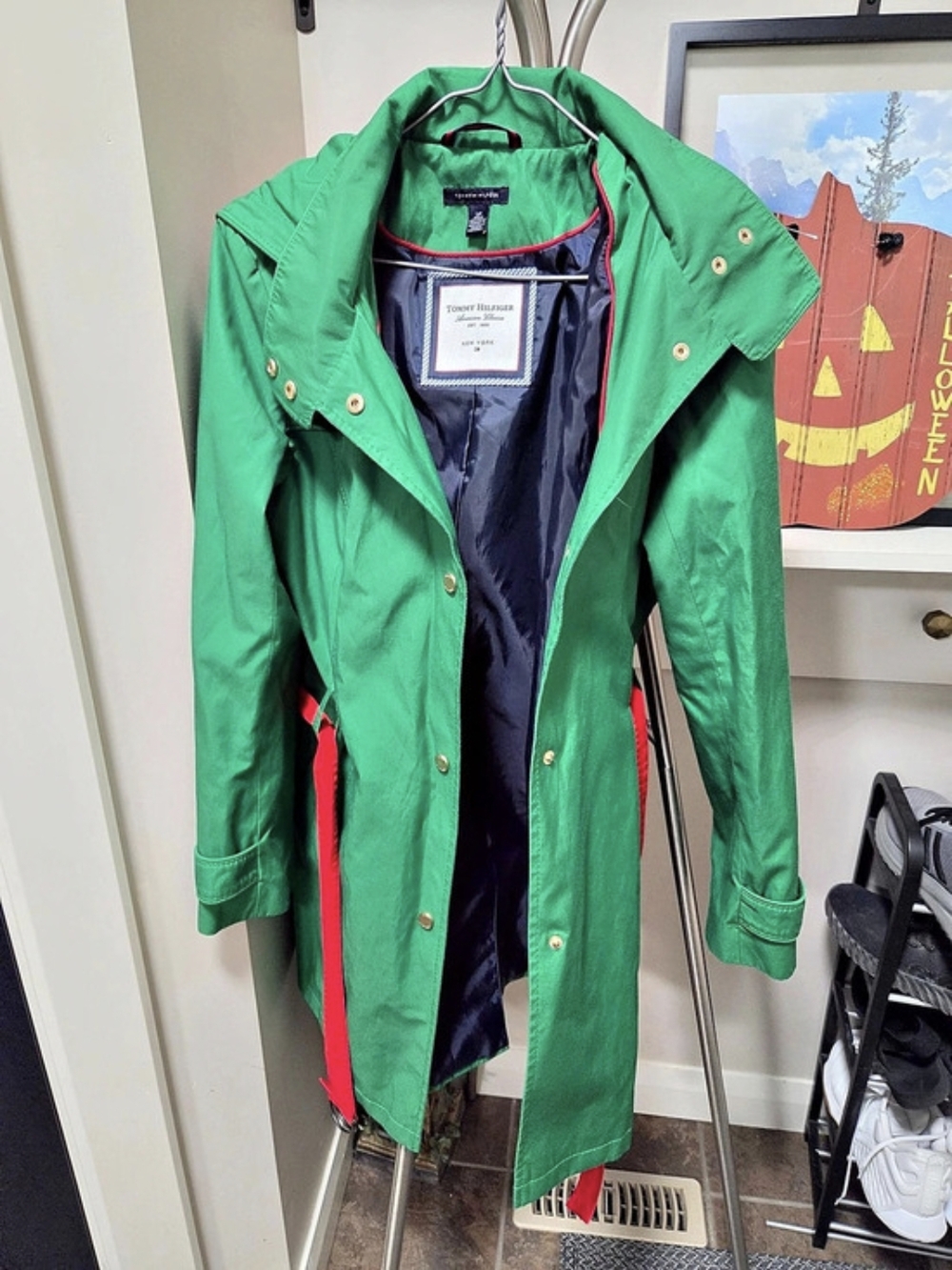 Tommy Hilfiger American Classics Hooded Belted Trench Coat Green & Red Trench